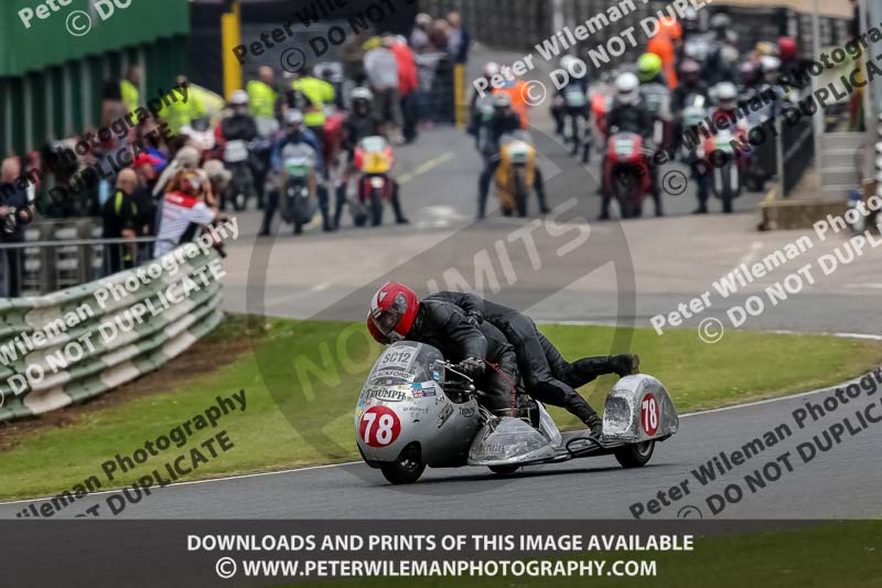 Vintage motorcycle club;eventdigitalimages;mallory park;mallory park trackday photographs;no limits trackdays;peter wileman photography;trackday digital images;trackday photos;vmcc festival 1000 bikes photographs